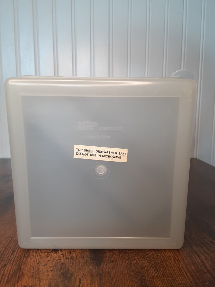 Plastic square container with Compartment in lid with Fork & Spoon