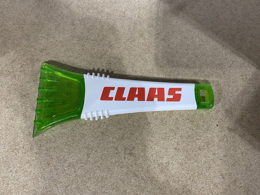 Claas Ice & Snow Scraper