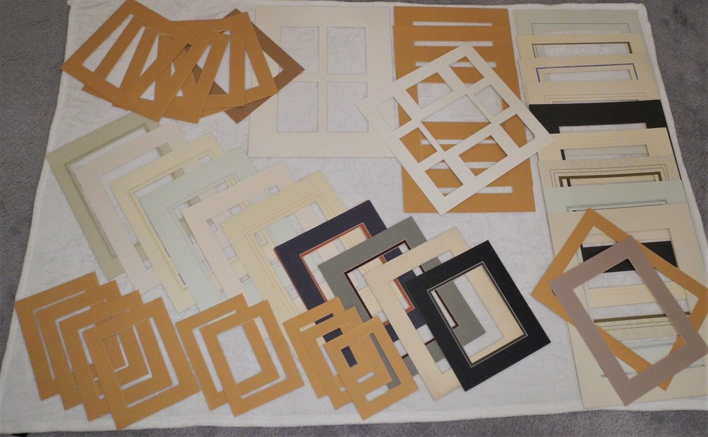 ASSORTED CARDBOARD PICTURE MOUNTS BUNDLE 44 ITEMS : ARTISTS & CRAFTERS