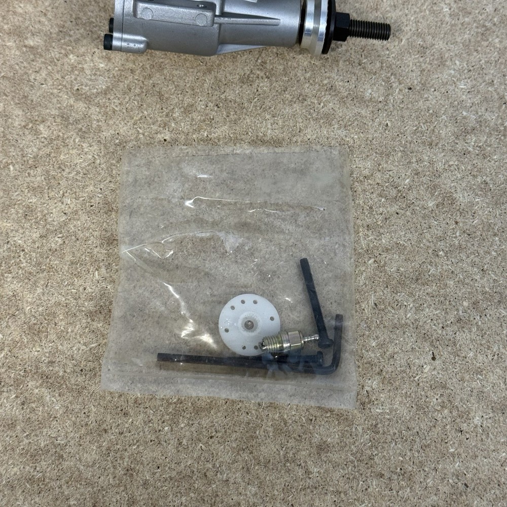 OS MAX 40 FP RC Model Airplane Engine with Muffler N.O.S.