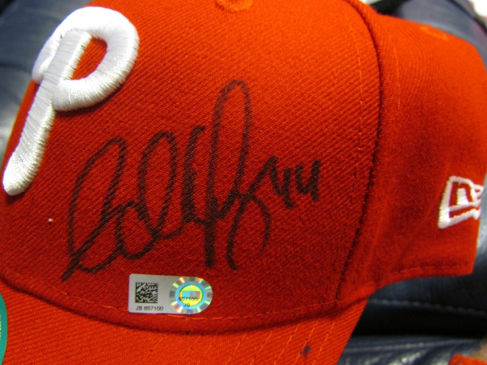 Edward Mujica Autographed Phillies Hat MLB Cert