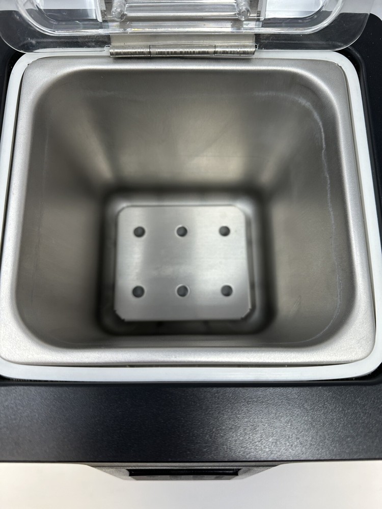 PolyScience WB02 2-Liter Digital Hot Water Bath