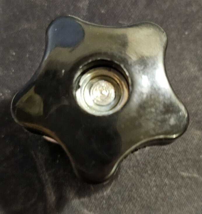 Finally a threaded knob stud for your L-Track! No tools needed! Silver version.