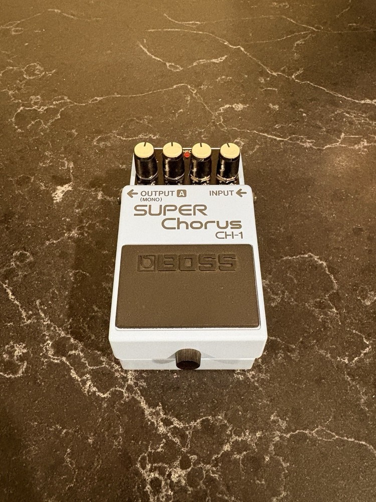 Boss Super Chorus CH-1 Effects Pedal