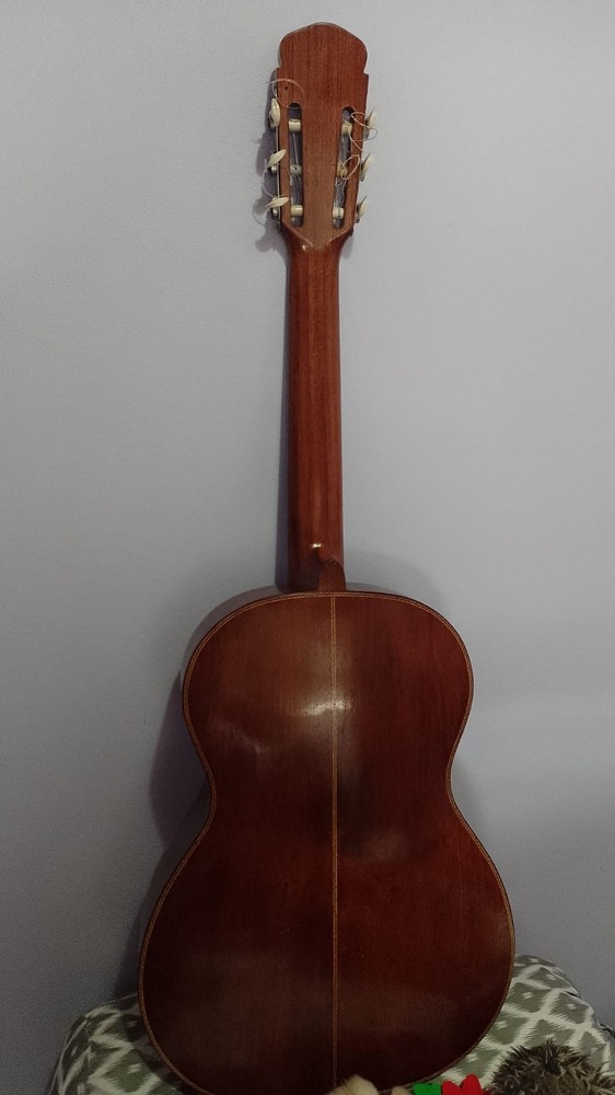 Classical Guitar - González 1972