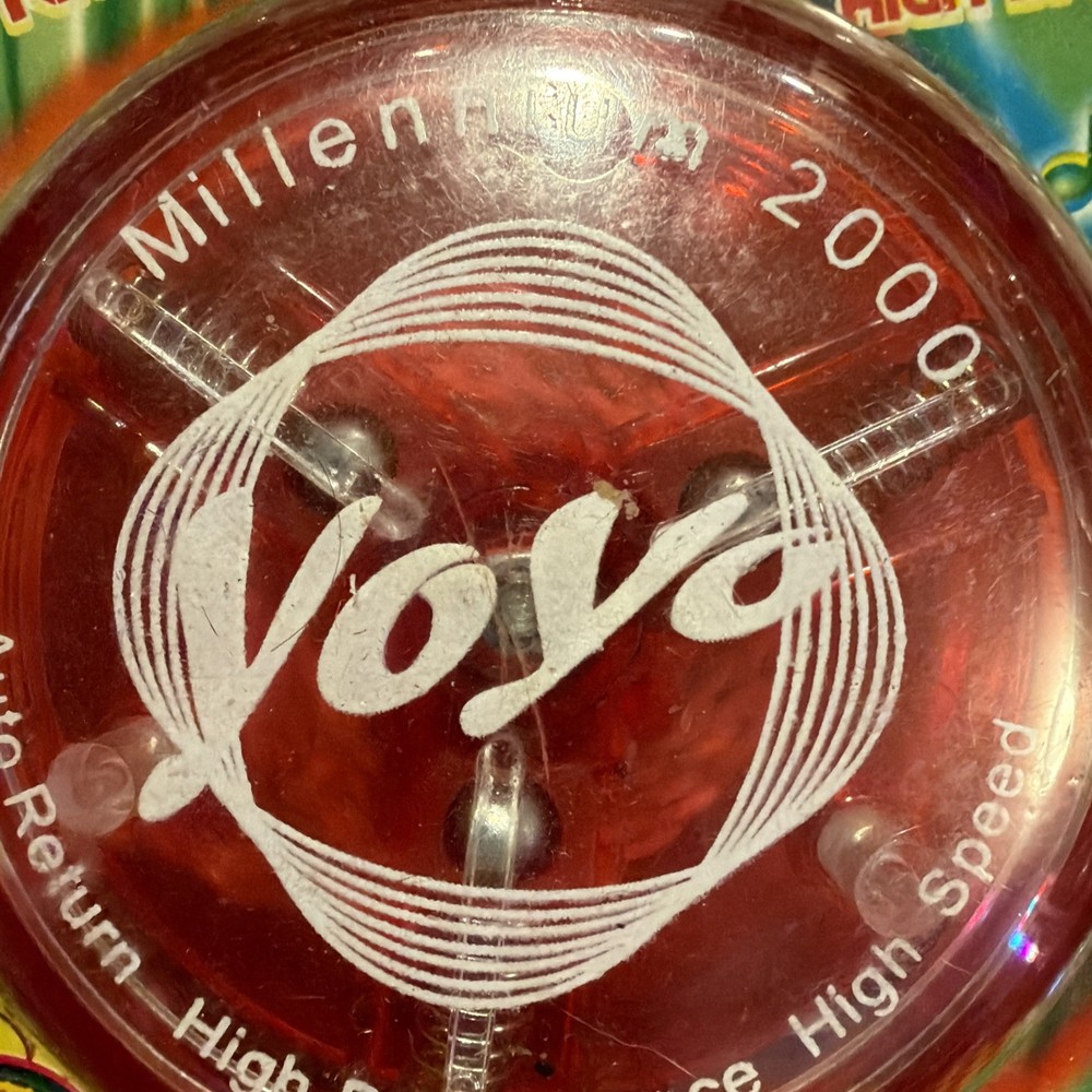 Magic Return Jumbo Millennium 2000 Spring Loaded High Performance Red Yo-Yo