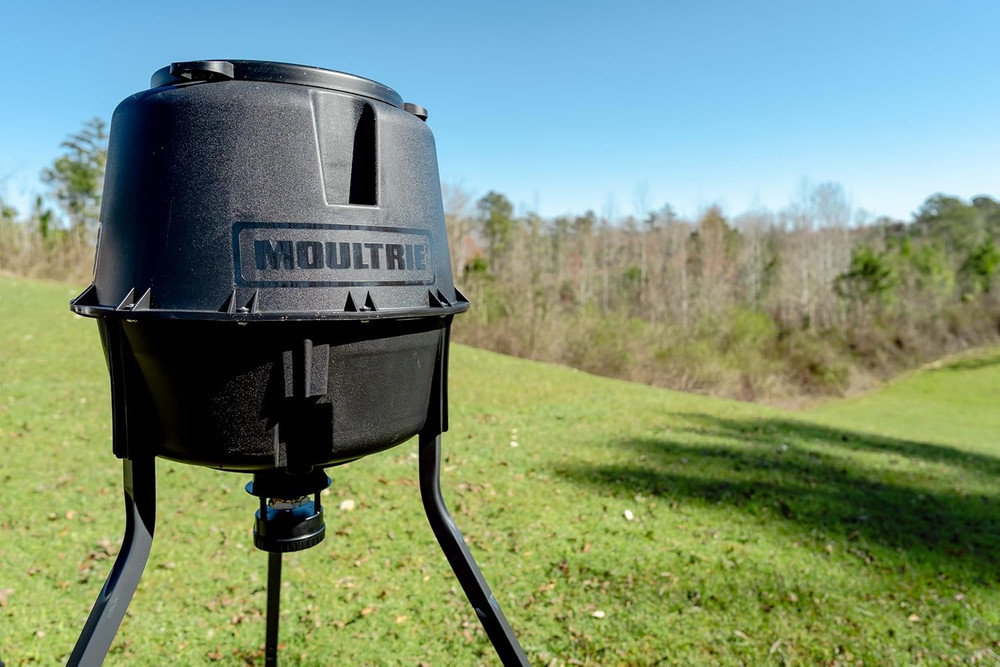 Deer Feeder Standard - 30-Gallon - Quick-Lock Hopper System - Digital Timer ...