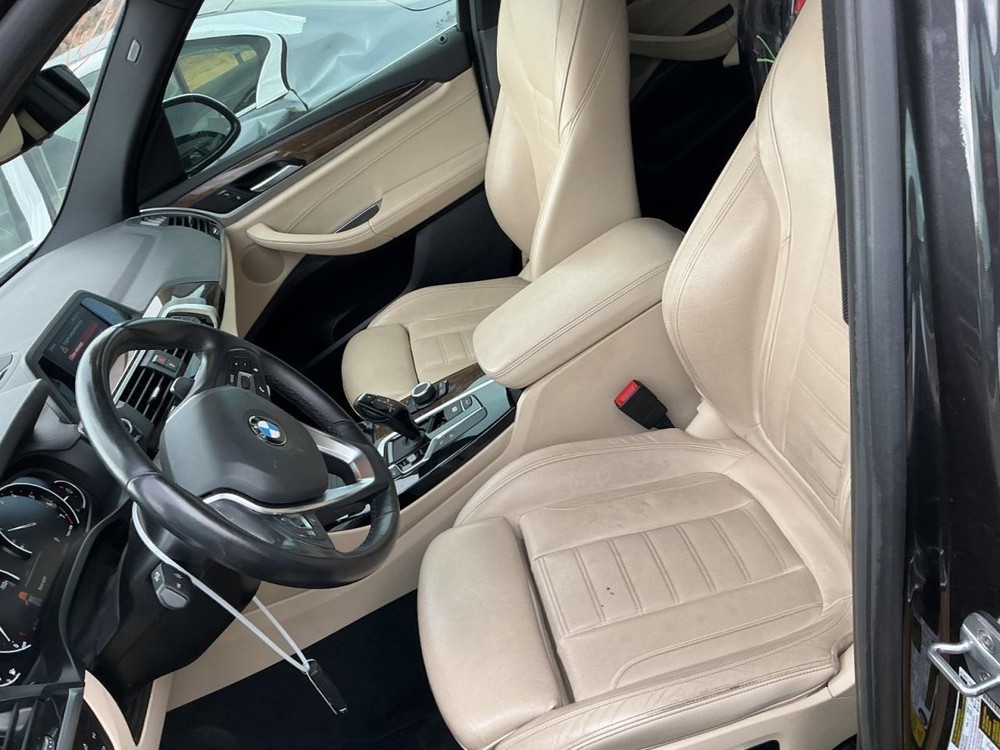 X3 2019 Glove Box 4962446