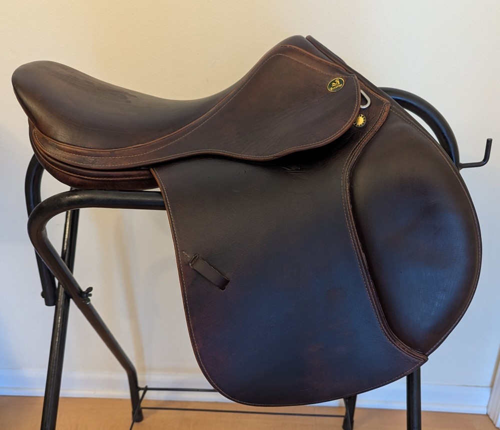 16" Prestige CC Jump Saddle, 33 M tree - wool flocked!