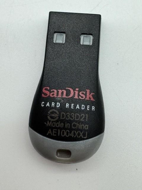 Sandisk microSD Card Reader D33D21