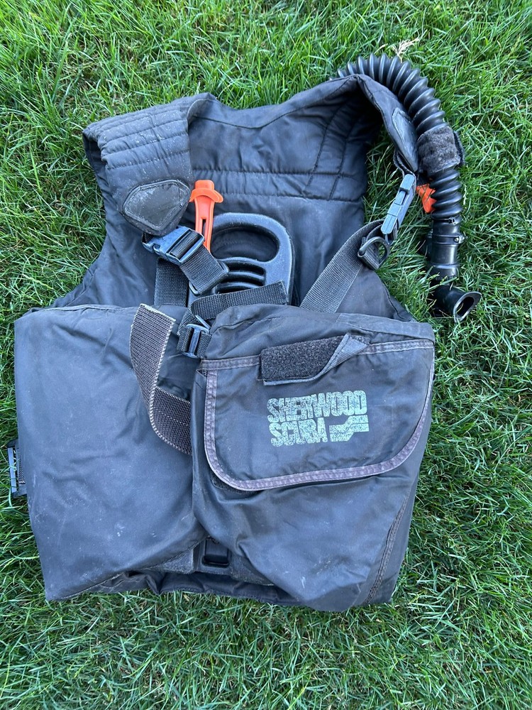 Sherwood BCD Adult Medium Used