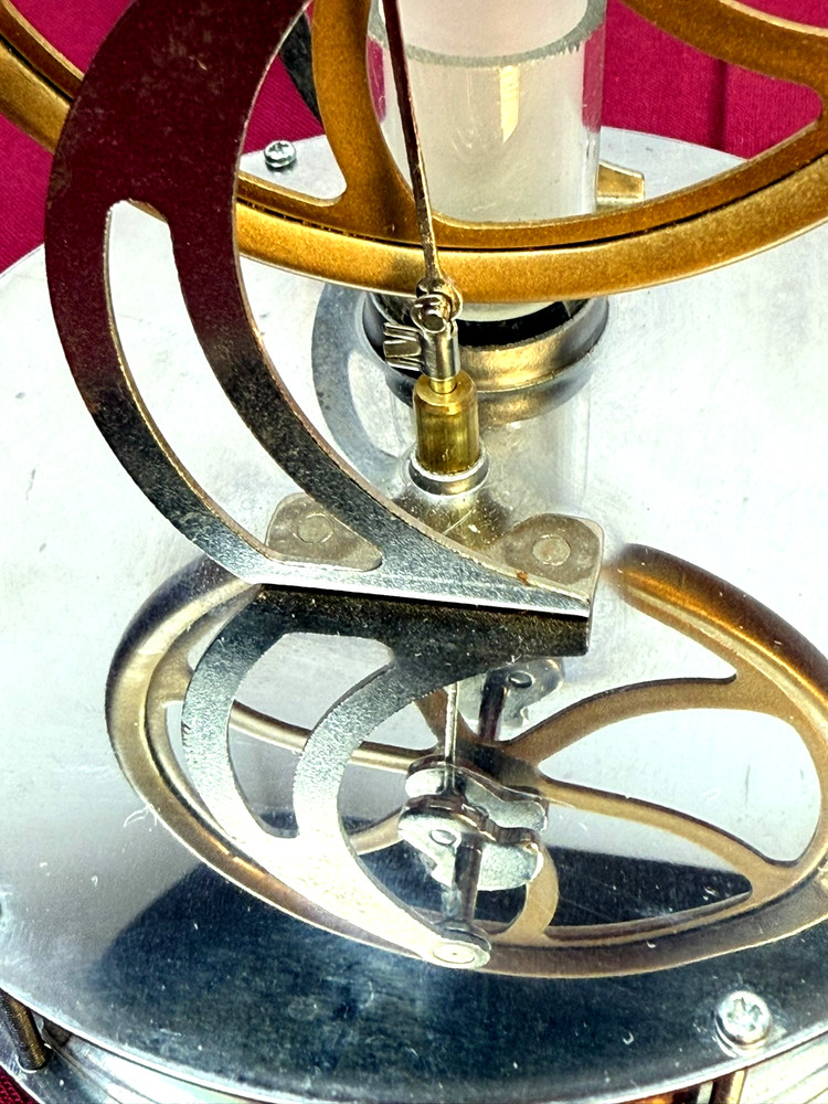 Low Temp Stirling Engine Model – Working Desktop Generator with 3 Inch Flywheel