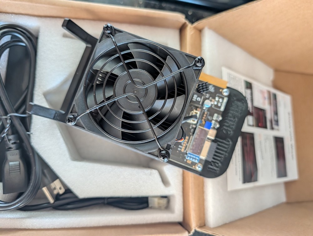 Bitaxe Supra Hex 703 Crypto Miner