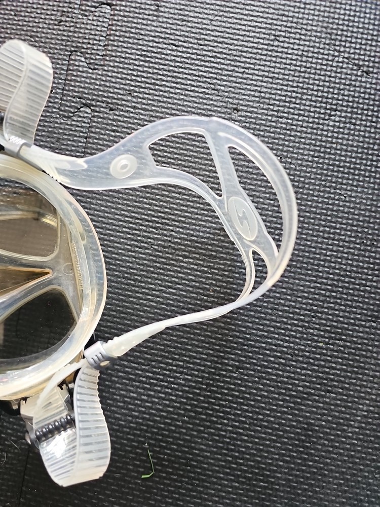 Aqua Lung LOOK 2 Transparent Dive Mask