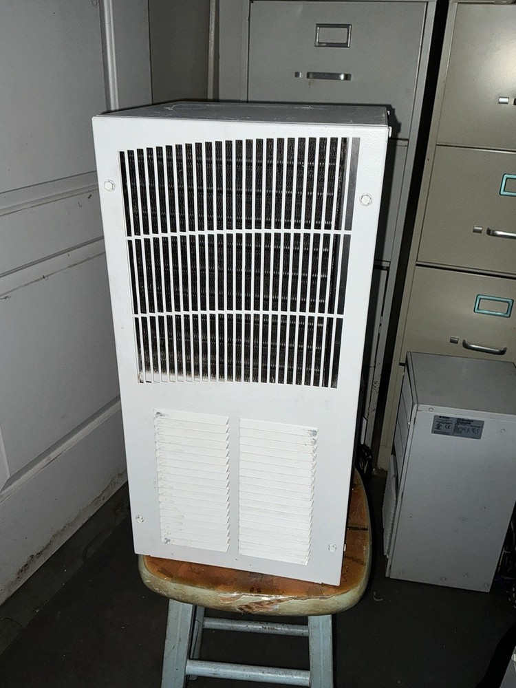Pentair/hoffman air conditioning T200216G150P 115v  Tested Working