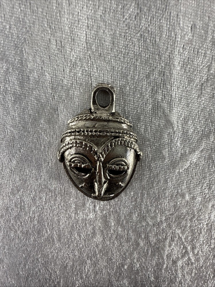 Vintage Pendant Collectors