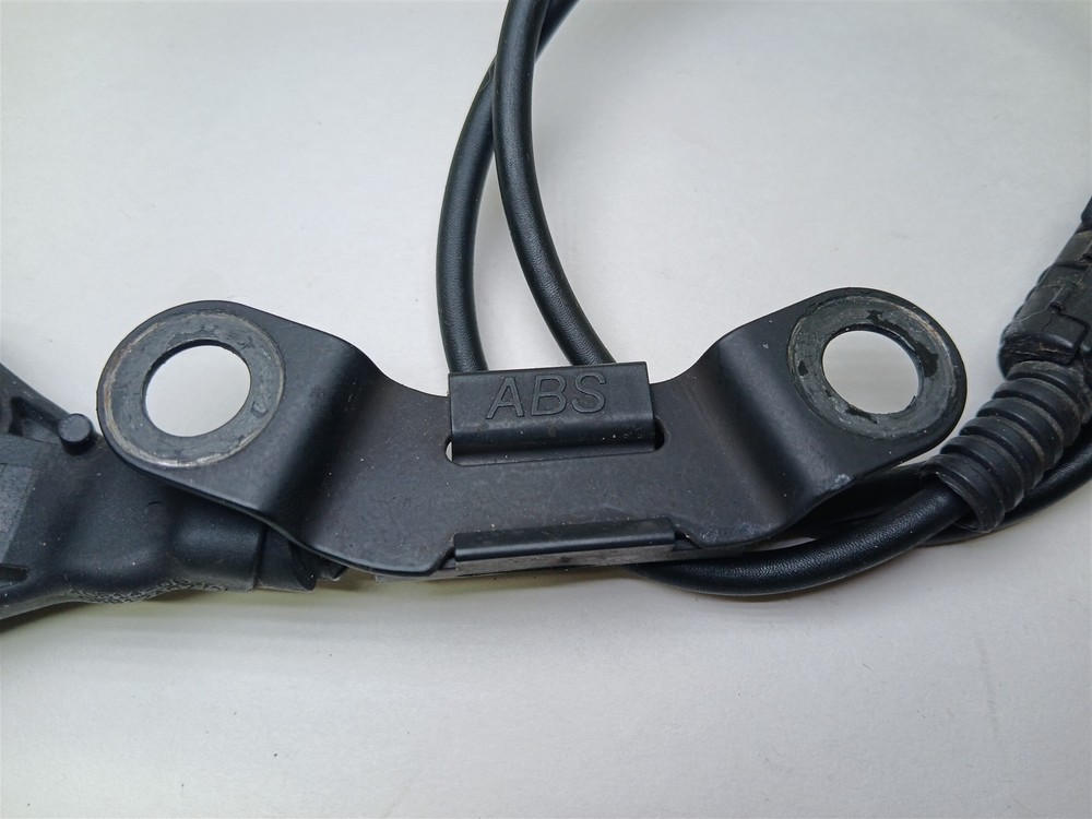 Harley-Davidson 2012 Electra Glide Front ABS Wheel Speed Sensor 40614-08