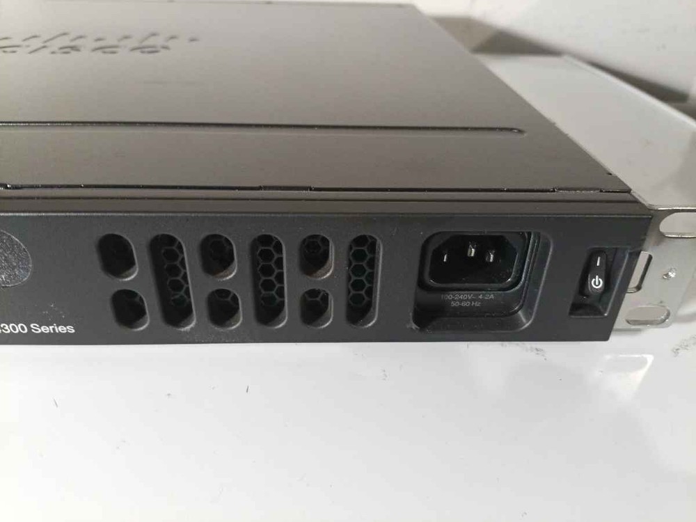 Cisco ISR4331/K9 4300 Series Router Rackmount
