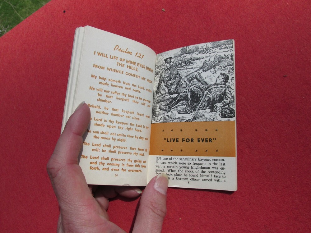 1943 Service men's guide : or, Helps heavenward