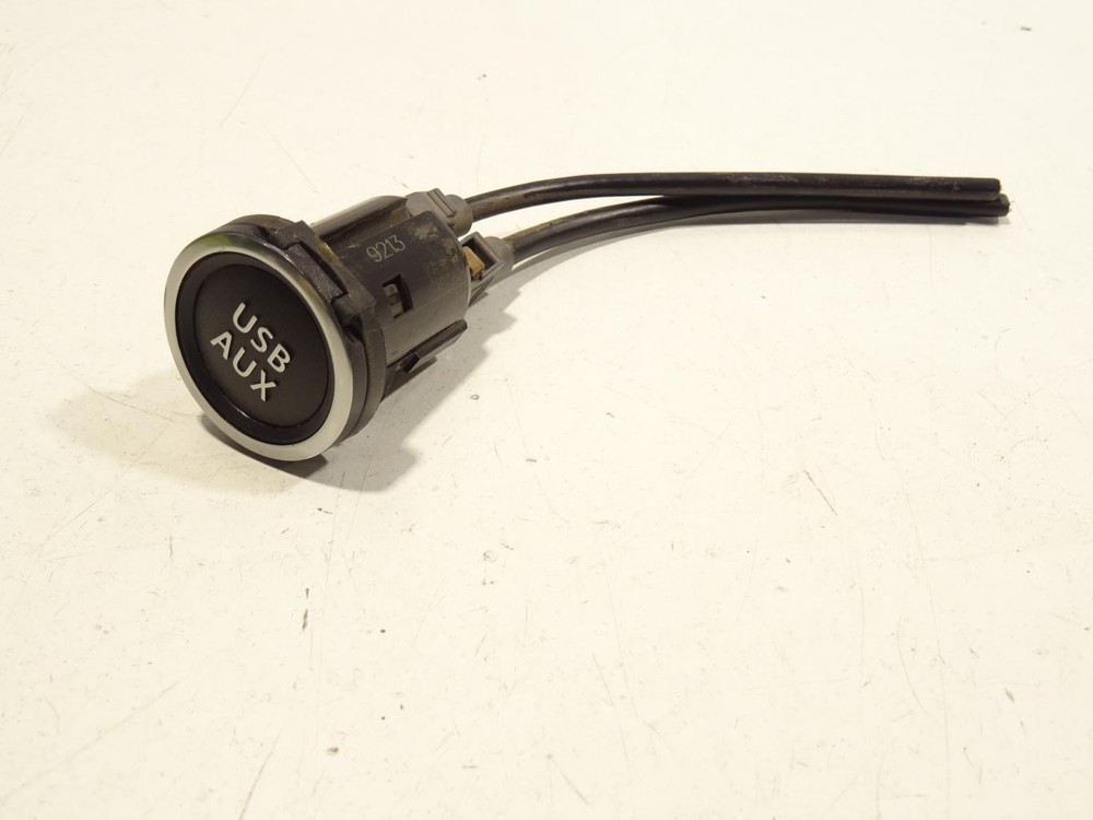 AUX/USB PORT USB Suzuki Ignis (MF)