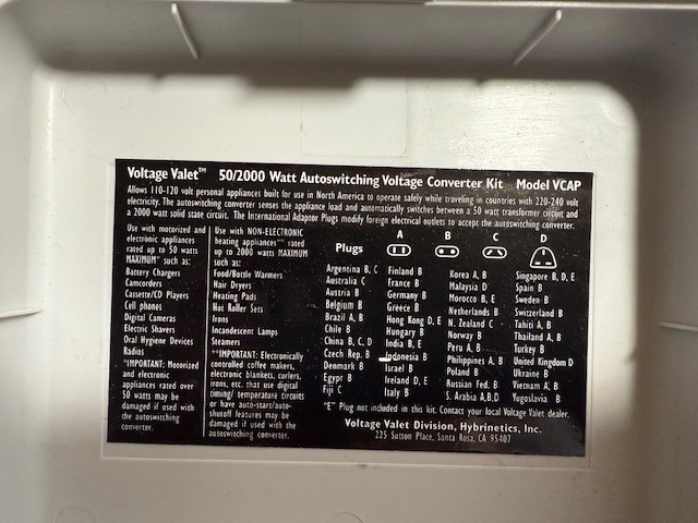 Voltage Valet 50/2000 Watt Autoswitching Voltage Converter