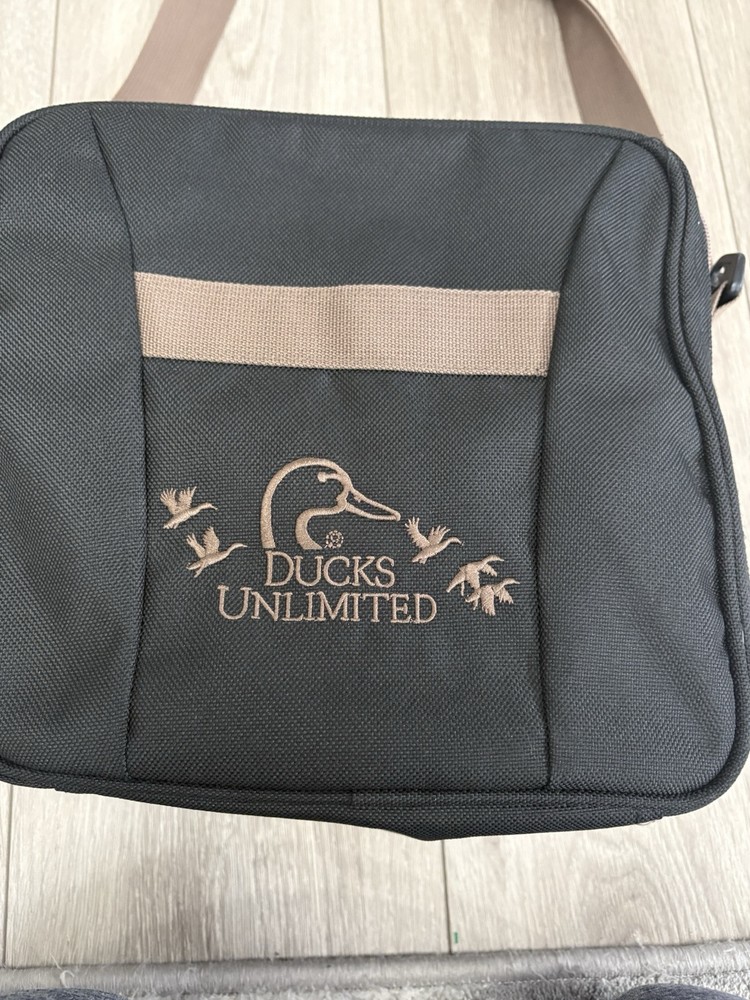 DUCKS UNLIMITED FIELD & TACKLE BAG