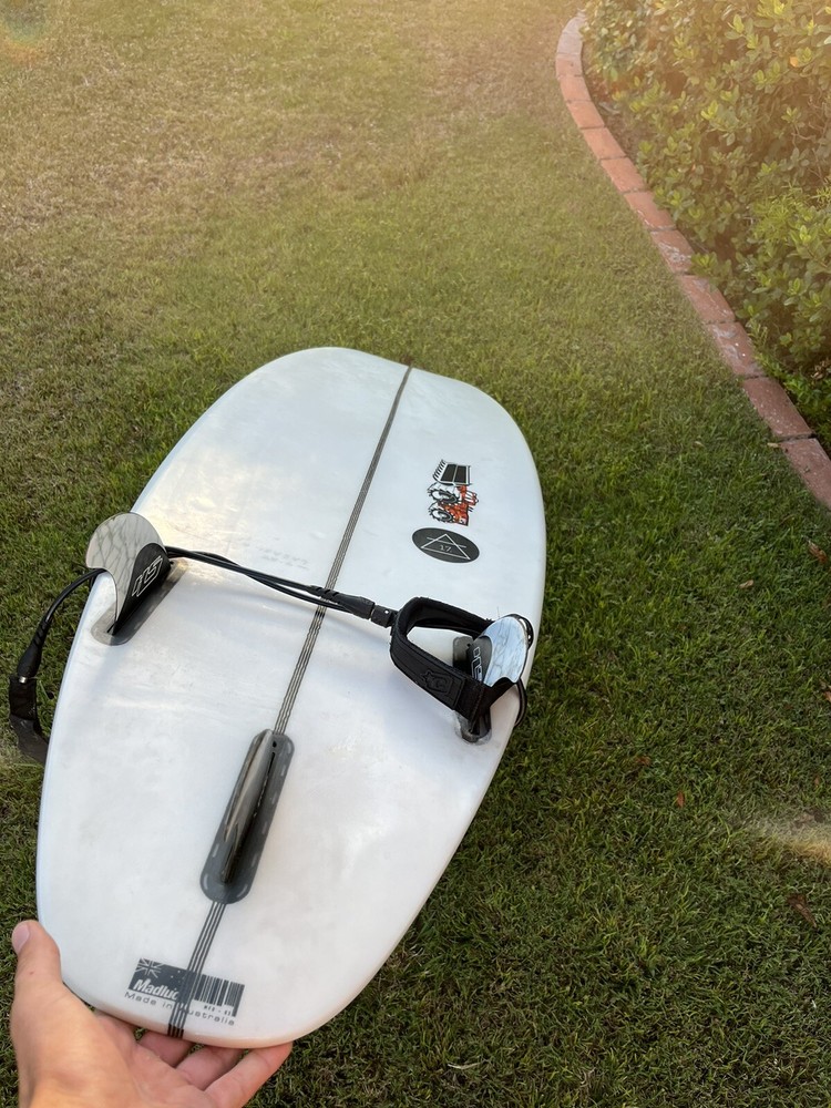 JS SURFBOARD
