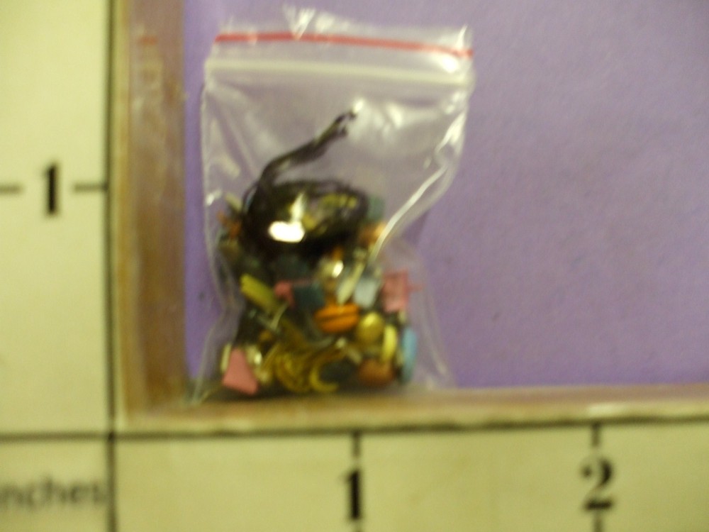 Tiny Bradlets 6 squares circles dots assorted colors  28l