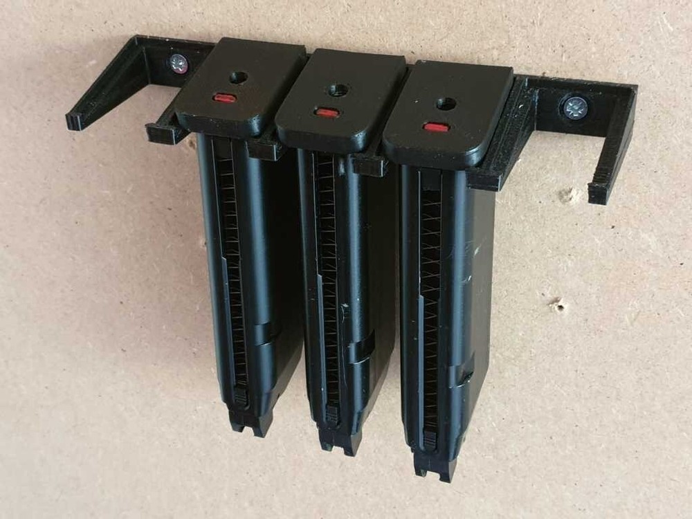Glock 17 / 19 -  Magazine Wall Mount / Display