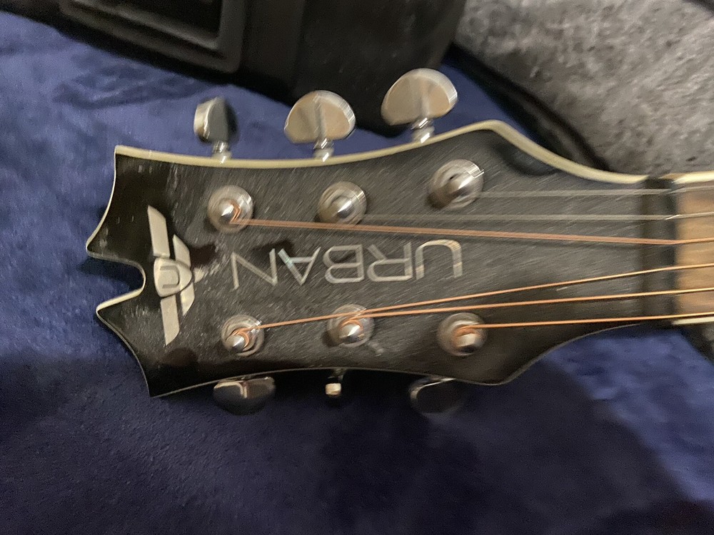 keith urban acoustic guitar