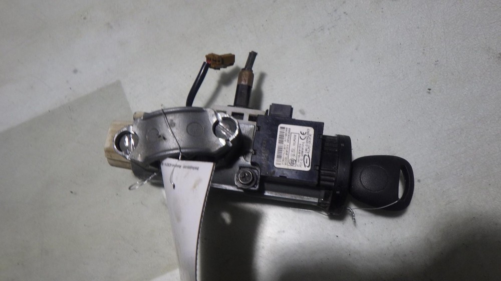 08 NISSAN SENTRA Ignition W/Key