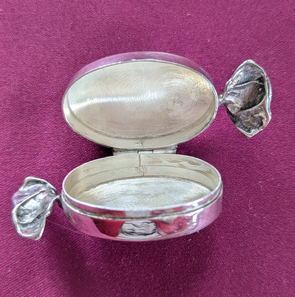 Sterling Silver 925 Stripped Candy Wrapper Hinged Storage Pill Ring Box