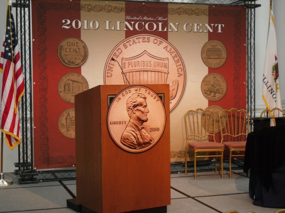 2010 LINCOLN CENT SHIELD RELEASE CEREMONY POST CARD STAMPED CANCELLED SIGNED