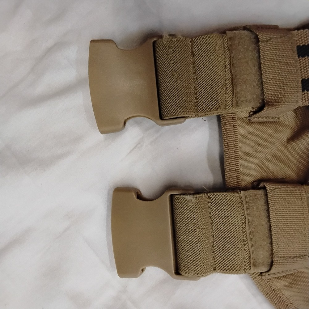 UTG Tactical Drop Leg Platform MOLLE Panel Tan Adjustable Thigh Rig
