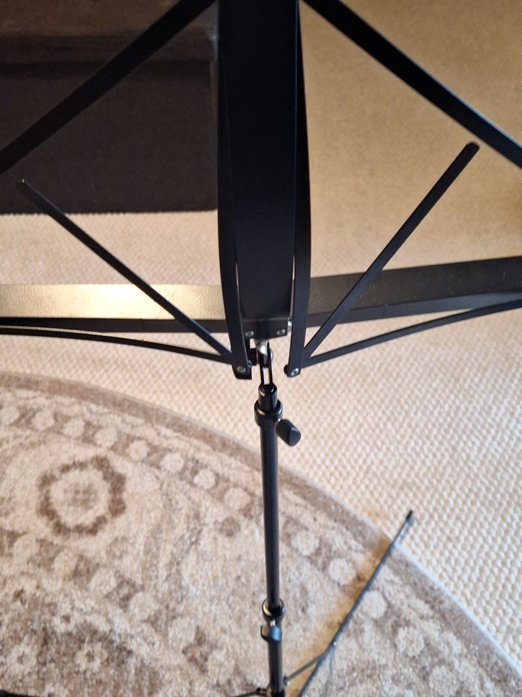 K&M Telescoping Folding Music Stand