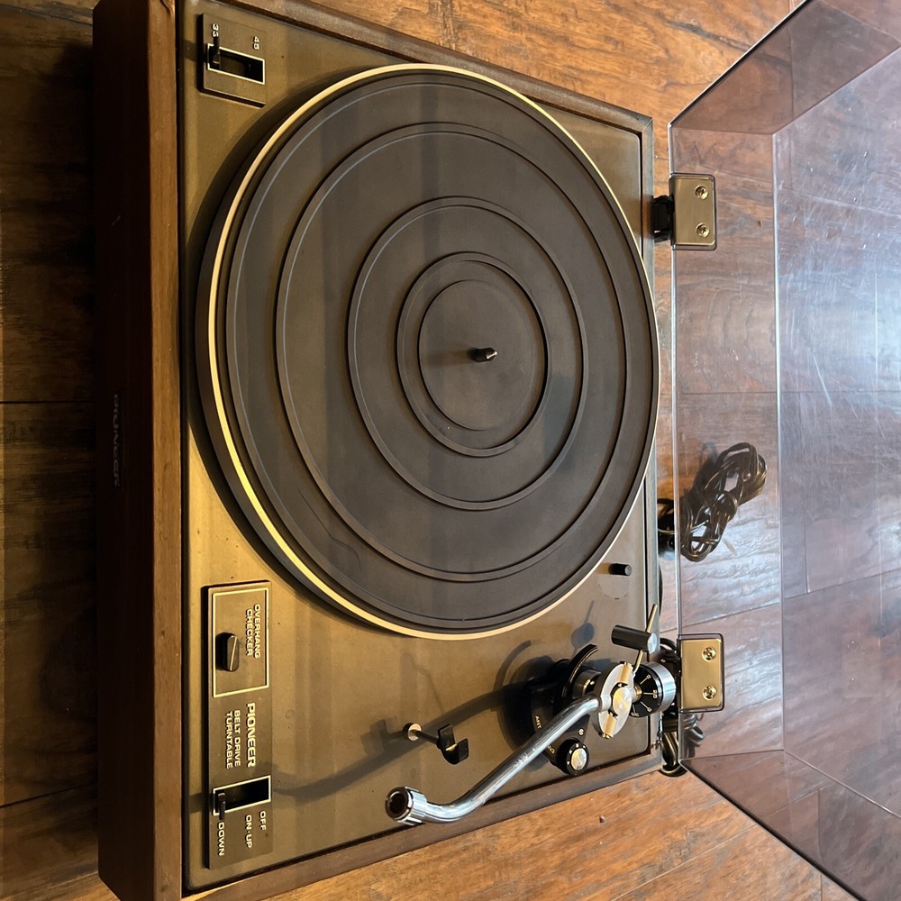 Pioneer model PL-120-|| stereo turnable