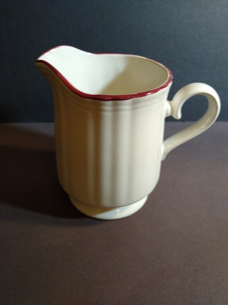 Mikasa Roseland KS151 Creamer