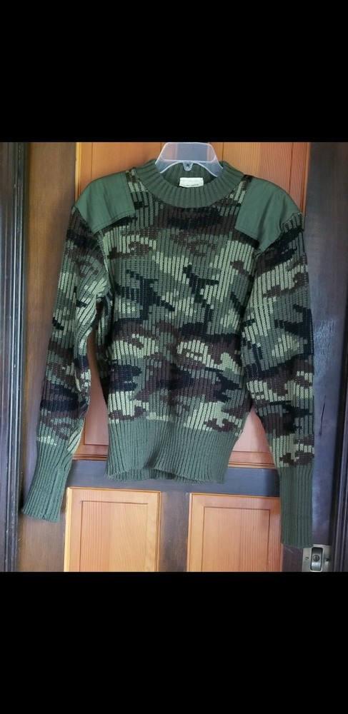 BRITISH  Camouflage  Sweater. 100% acrylic  Size  42".
