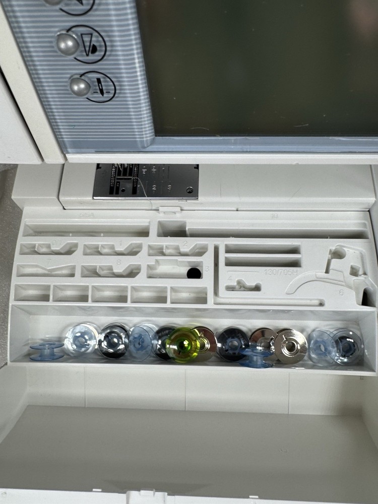 PFAFF Performance 2056 Sewing Machine Tested Working Storage Case