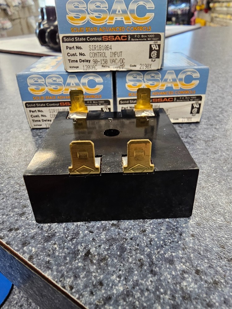SSAC SIR1B10A4 Solid State Relay 120VAC 10A NEW