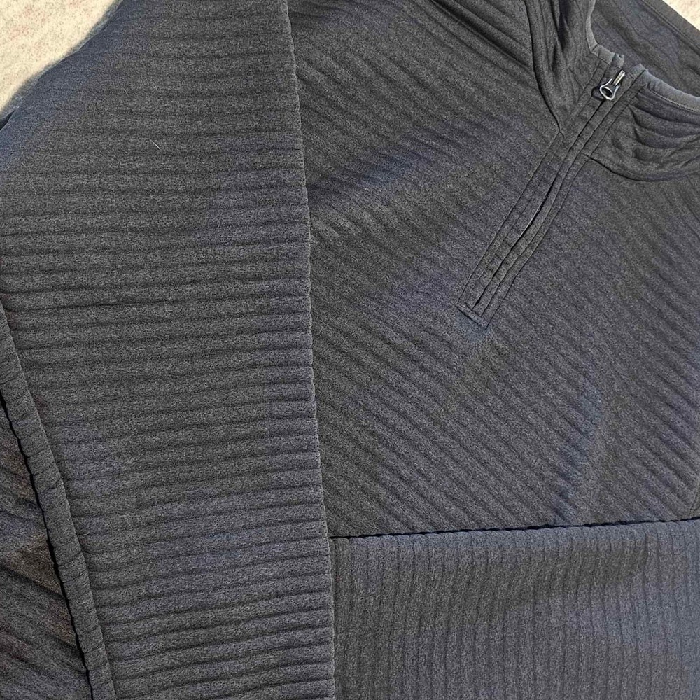 Men's XL Long Sleeved Ocean Coast 1/2 Zip Pullover.