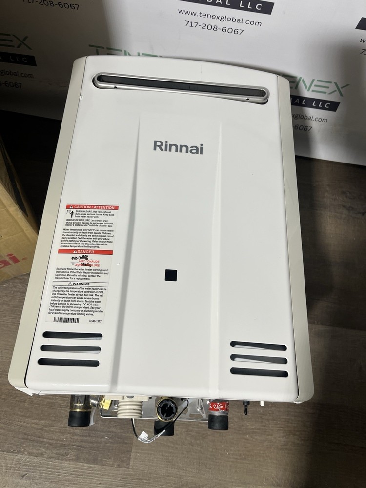 Rinnai V53DeN Outdoor Tankless Water Heater 120k BTU Natural Gas (B-23 #1548)