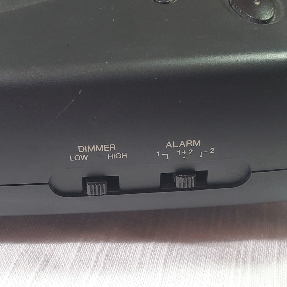 Optimus Alarm Clock Model CR-320