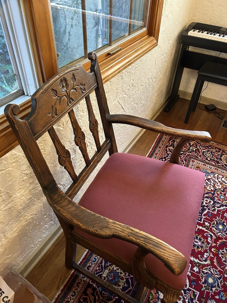Feudal Oak Dining Room Set