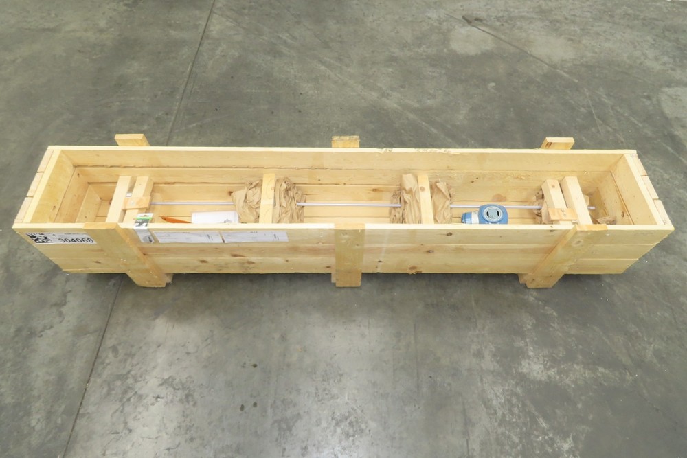 Rosemount 5300 Series Guided Wave Radar Level Transmitter 2" 150# 1800mm Probe