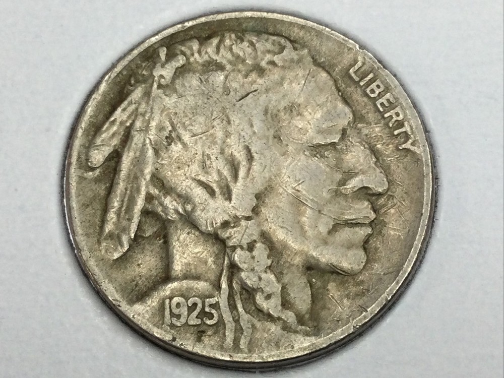 1925 Buffalo Nickel in extra fine value!