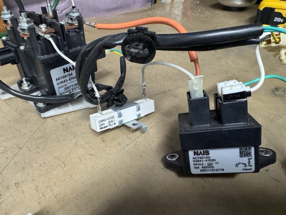 2004-09 Toyota Prius Hybrid Battery Front Relay Assemblies