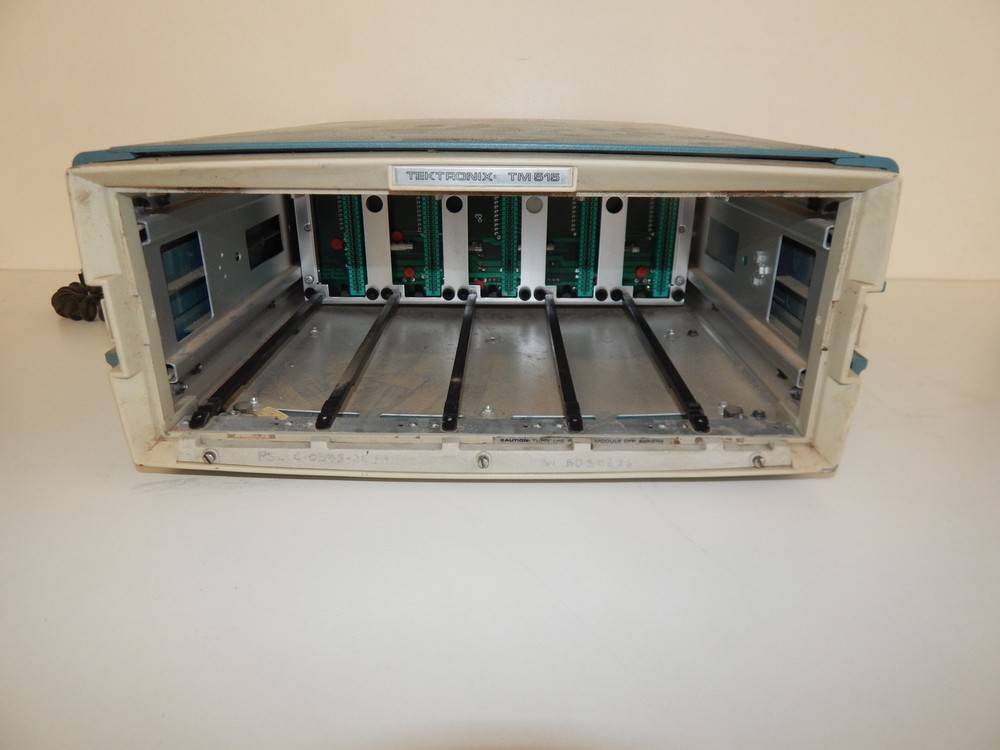 TEKTRONIX TM 515 TM515 MAINFRAME / CHASSIS   (JWP24)