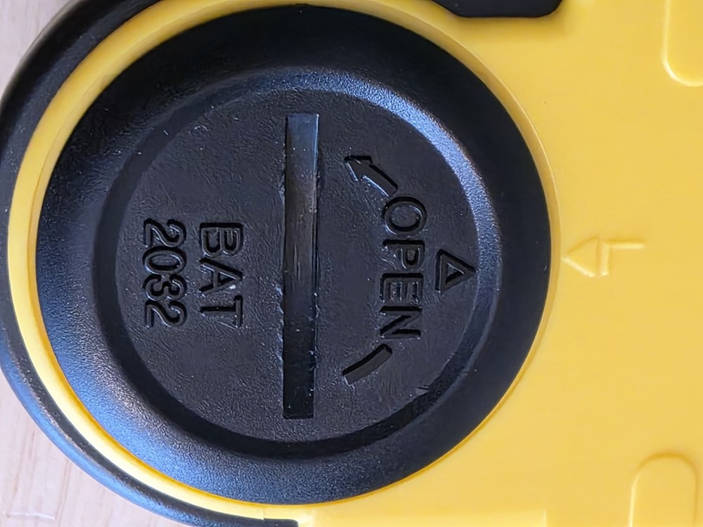 Skymate by Speedtech SM-18 Weather & Temperature Meter. See Notes