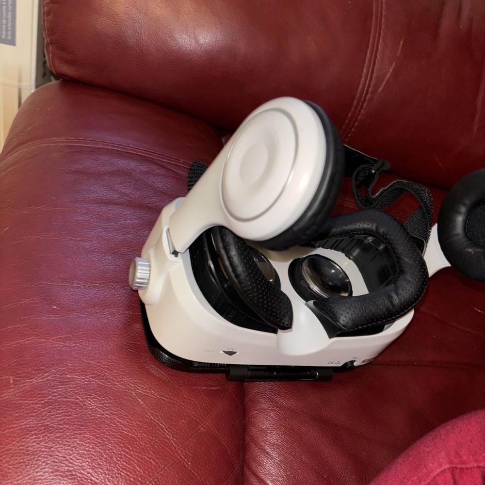 Virtual Reality Headset New Never Used